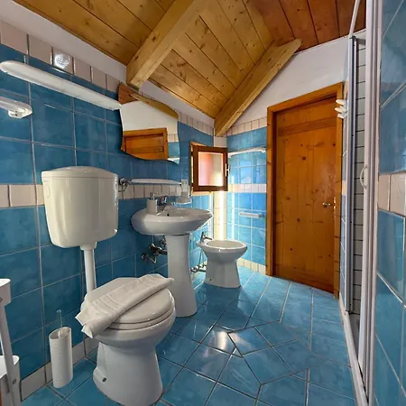 Degli Archi Villa *