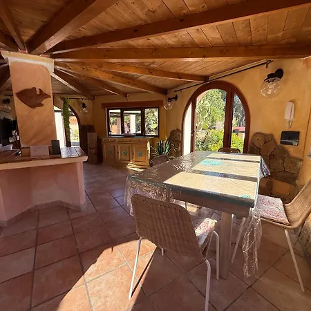Degli Archi Villa *
